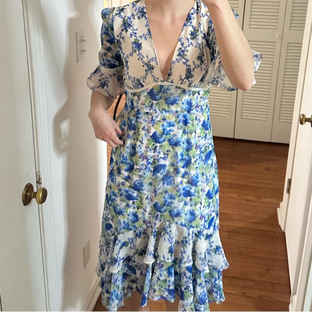 Floral V-Neck Dress with Ruffle Hem